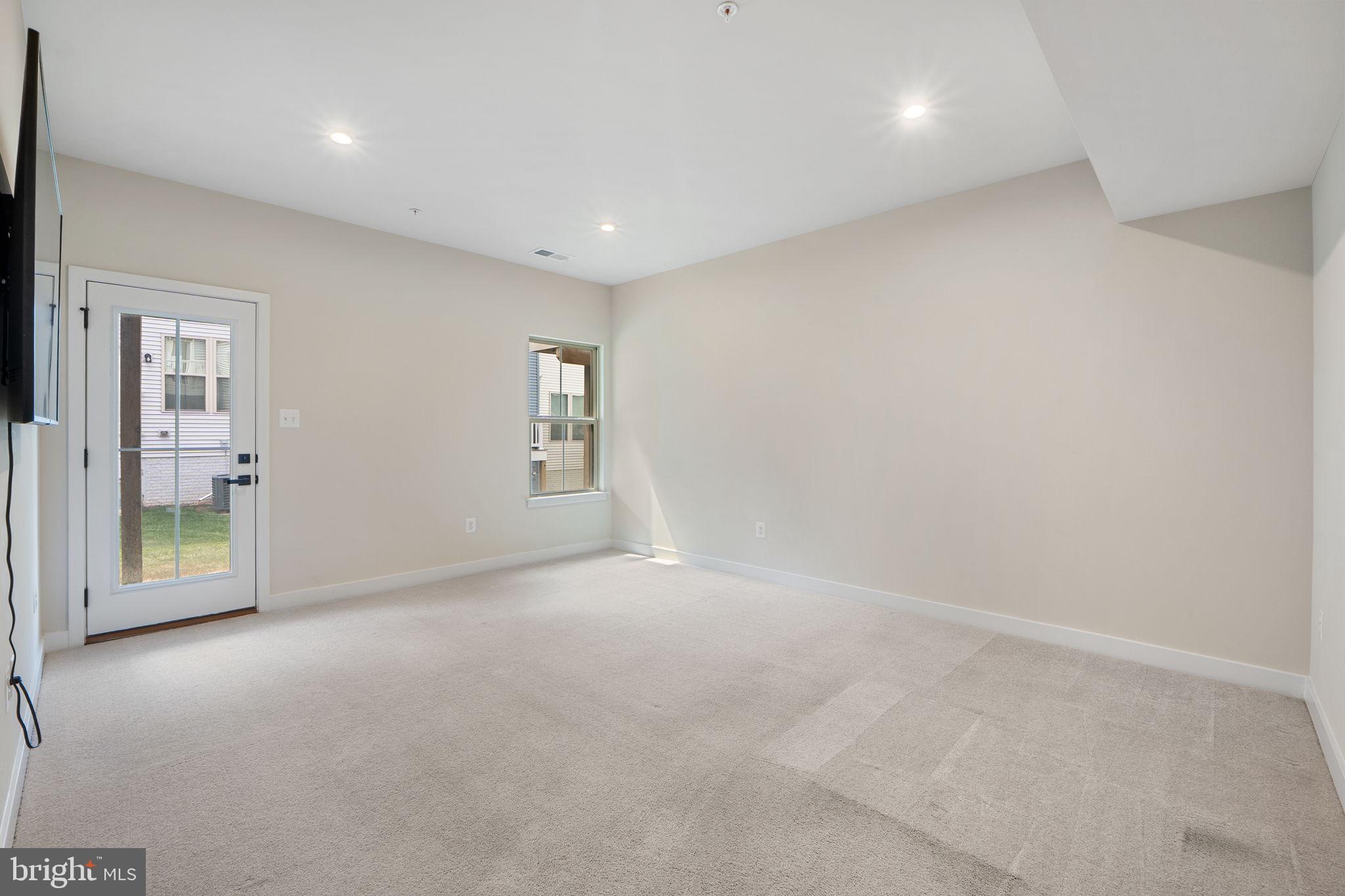 HARRINGTON TERRACE - Residential