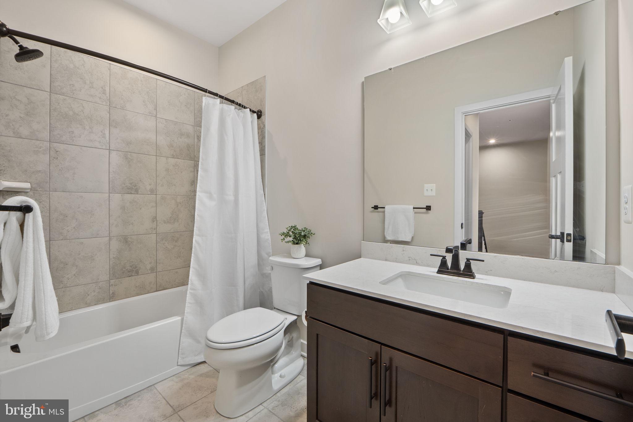 HARRINGTON TERRACE - Residential