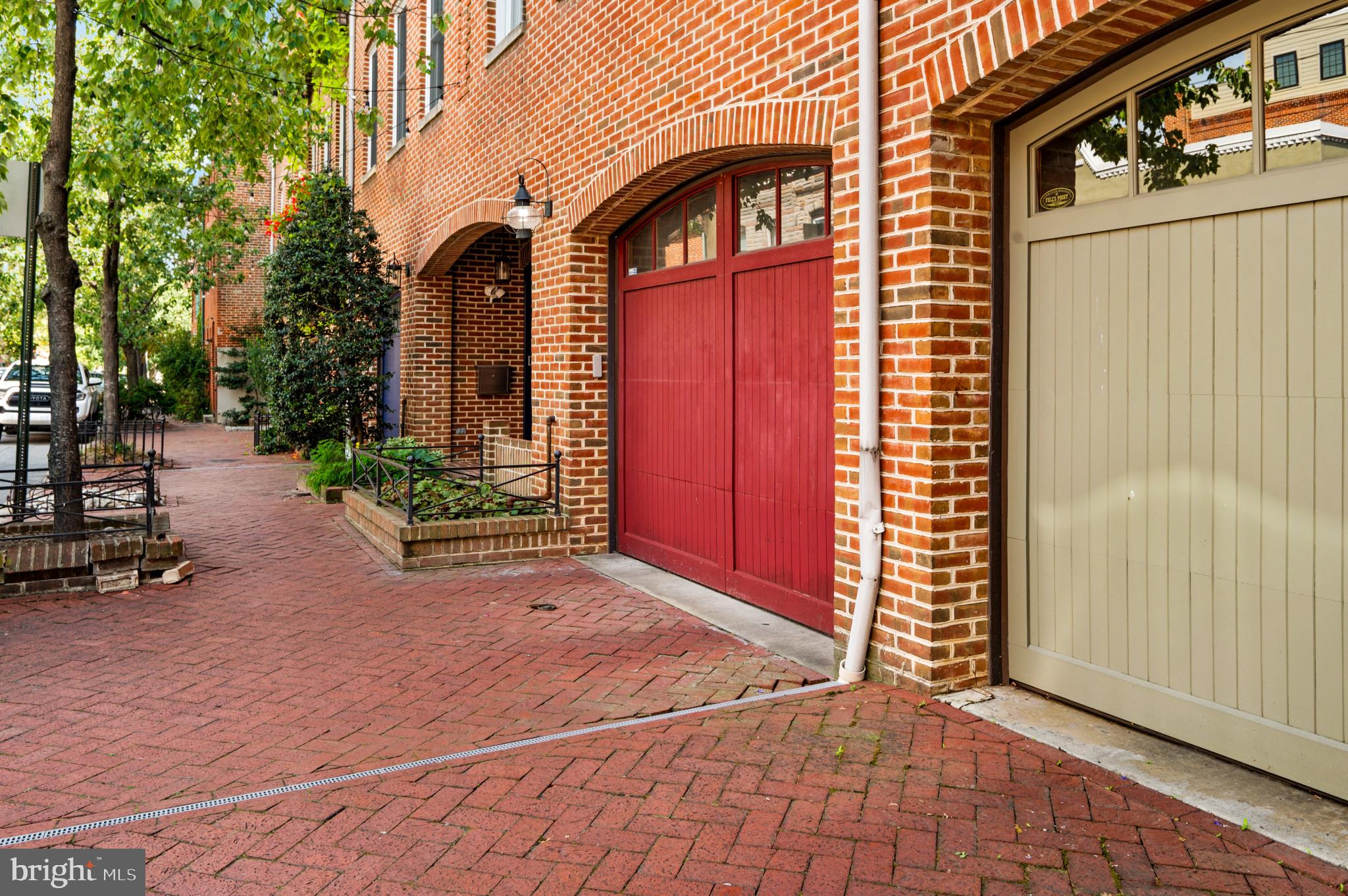 FELLS POINT HISTORIC DISTRICT - Residential