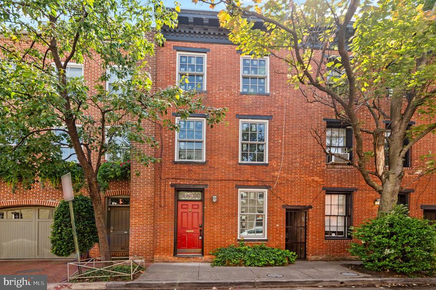 URBAN LIVING AT IT'S FINEST! UNBELIEVABLE OPPORTUNITY, MOVE-IN READY 4 BED/2.5 BATH, 3 STORY, HISTORIC BRICK ROW HOME IN AN INCREDIBLE LOCATION, IN THE HEART OF FELLS POINT, STEPS FROM THE WATER, RESTAUANTS, SHOPPING & MORE. FULLY RENOVATED YET STILL MAINTAINS HISTORIC CHARM  IN DETAILS LIKE EXPOSED BRICK AND CEILING BEAMS! EVERYTHING IS BRAND NEW FROM APPLIANES, HVAC, WINDOWS, PLUMBING & MORE!  FULLY UPDATED GOURMET KITCHEN W/ NEW SS APPLIANCES. VERSATILE LAYOUT W/ 4 FULL GENEROUSLY SIZED BEDROOMS & BATHROOMS ON EVERY LEVEL. BRAND NEW ENERGY-EFFICIENT HEATING/COOLING SYSTEMS.  FELLS POINT IS YOUR BACKYARD, THE LOCATION CAN'T BE BEAT!