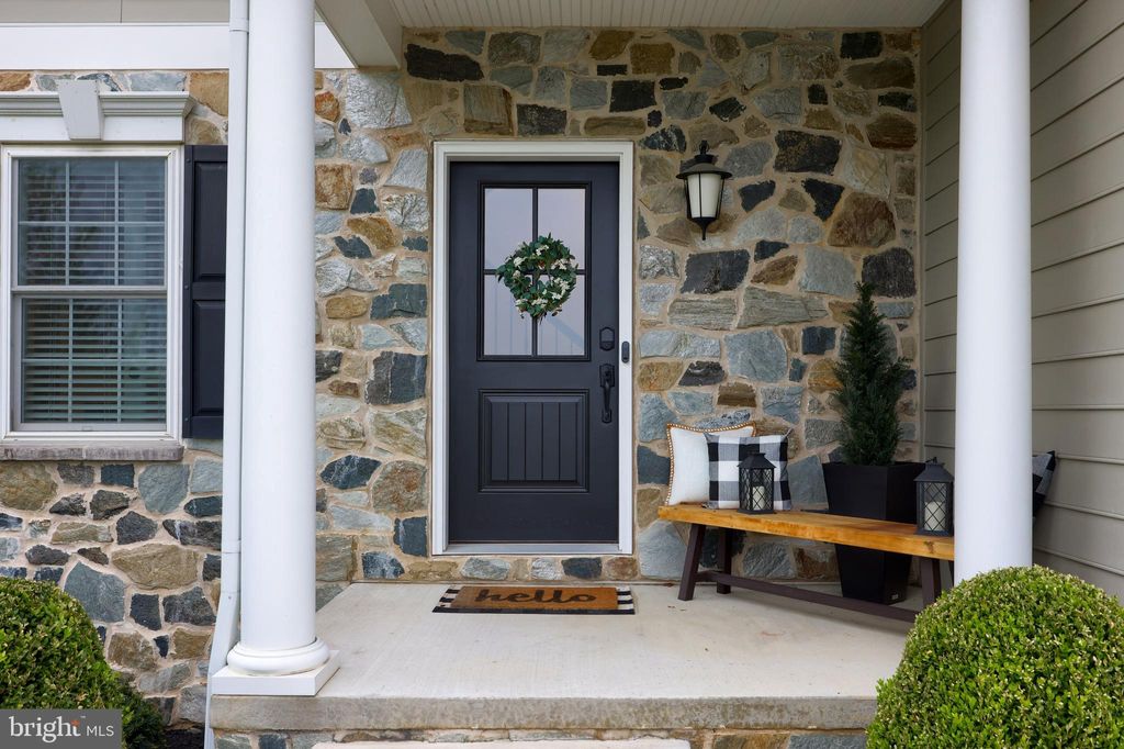 Photo of 645 INTEGRITY DR, LITITZ, PA 17543 (MLS # PALA2035084)