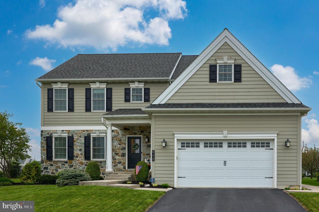 Photo of 645 INTEGRITY DR, LITITZ, PA 17543 (MLS # PALA2035084)