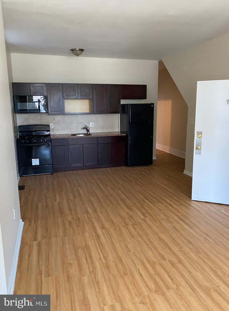 PHILADELPHIA (NORTH) - Commercial Sale