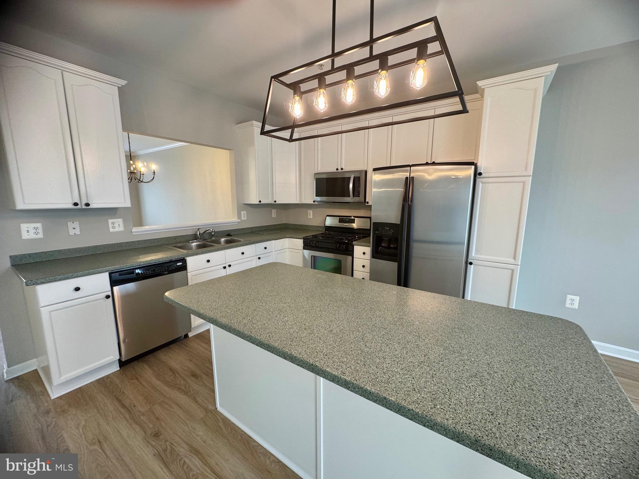 NORTH CROSSING - Residential Lease