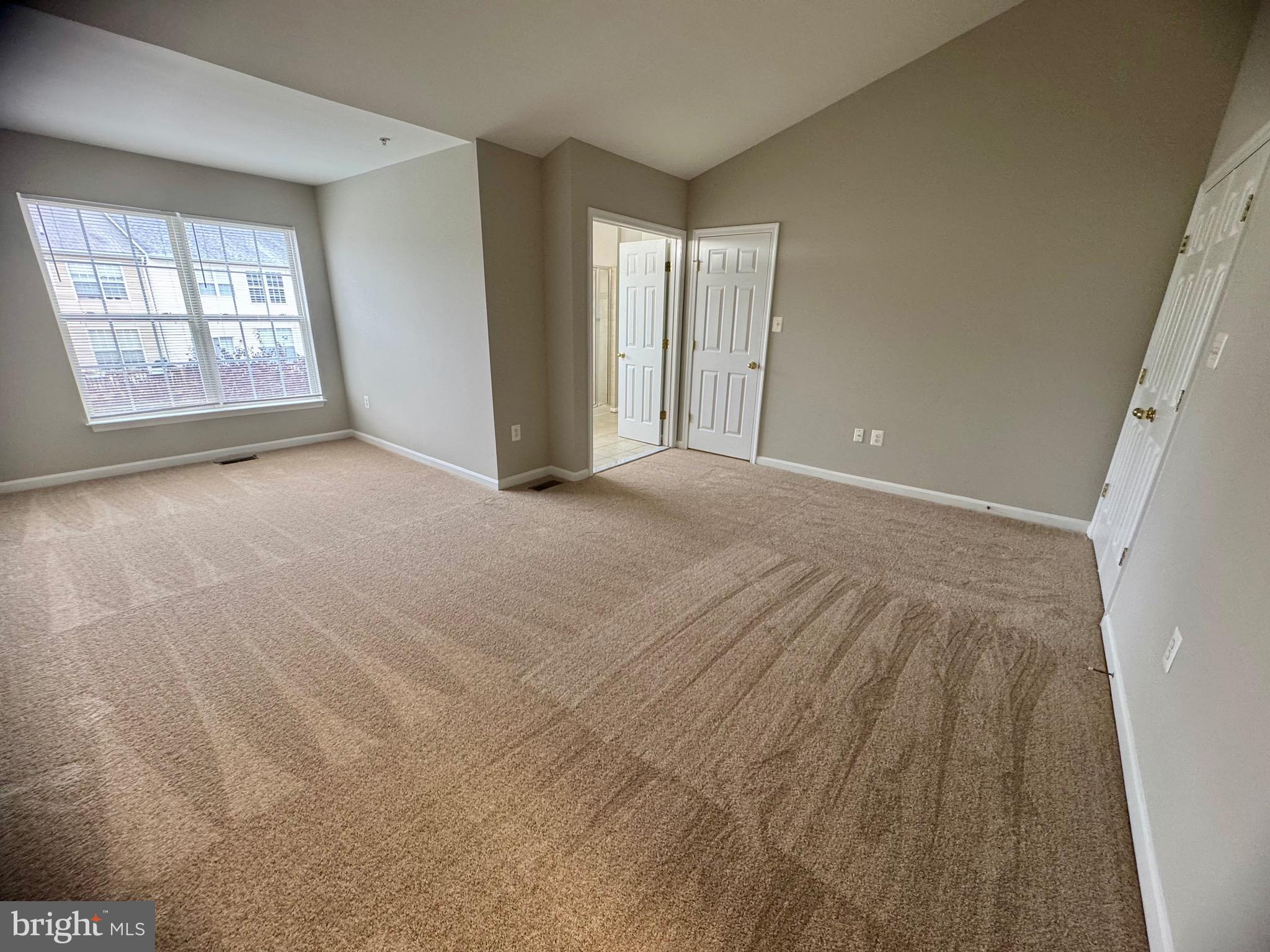 NORTH CROSSING - Residential Lease