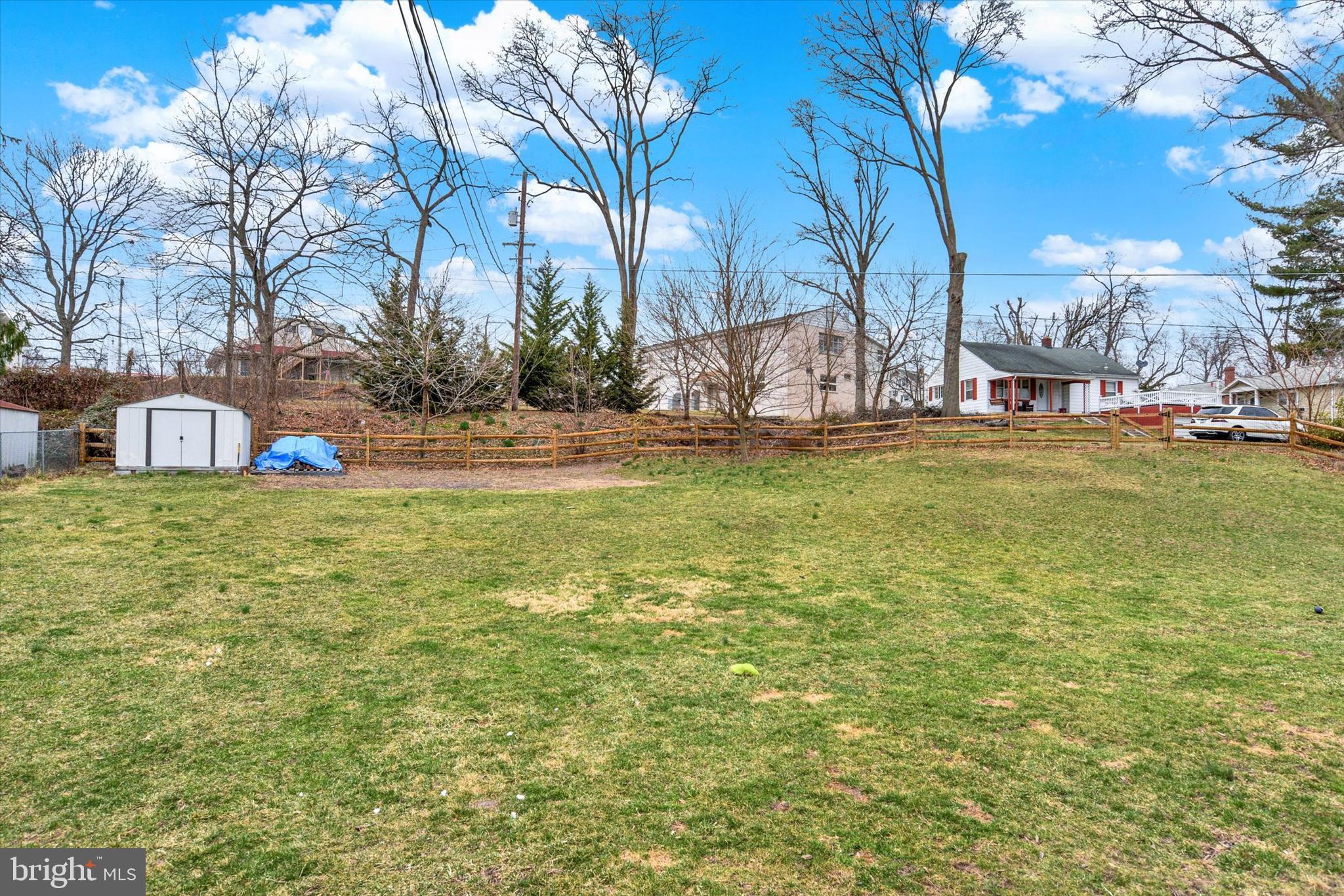 ELIZABETHTOWN BOROUGH - Residential