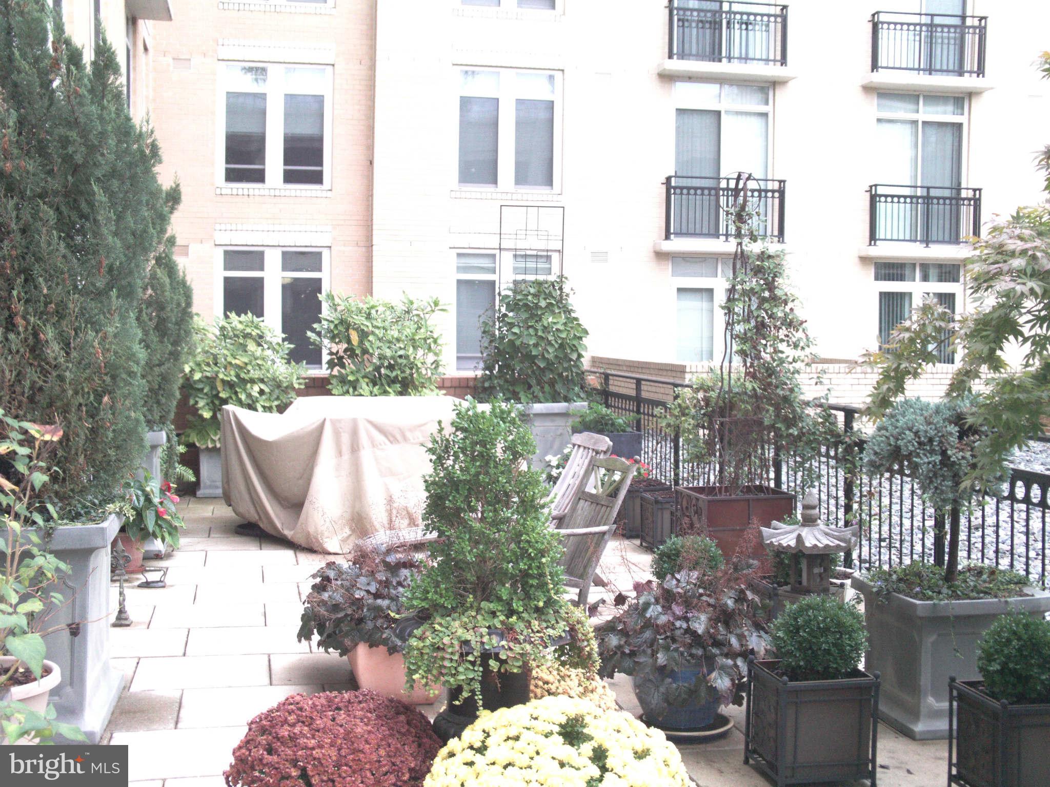 NATIONAL HARBOR - Residential