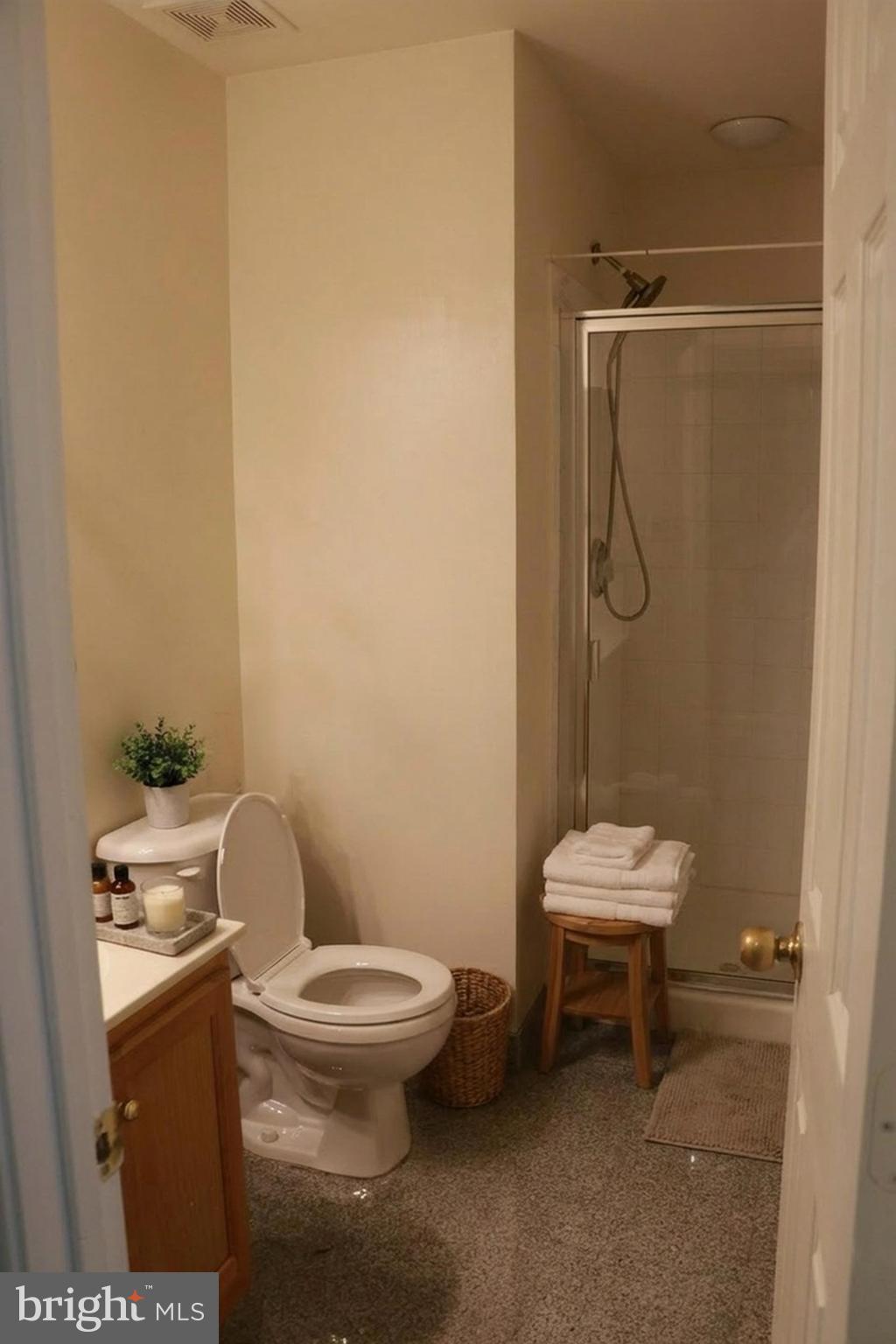 GROVEWOOD PARCEL A - Residential Lease