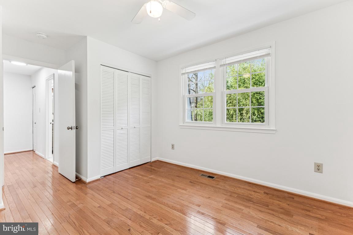 KINGS PARK WEST - Residential Lease