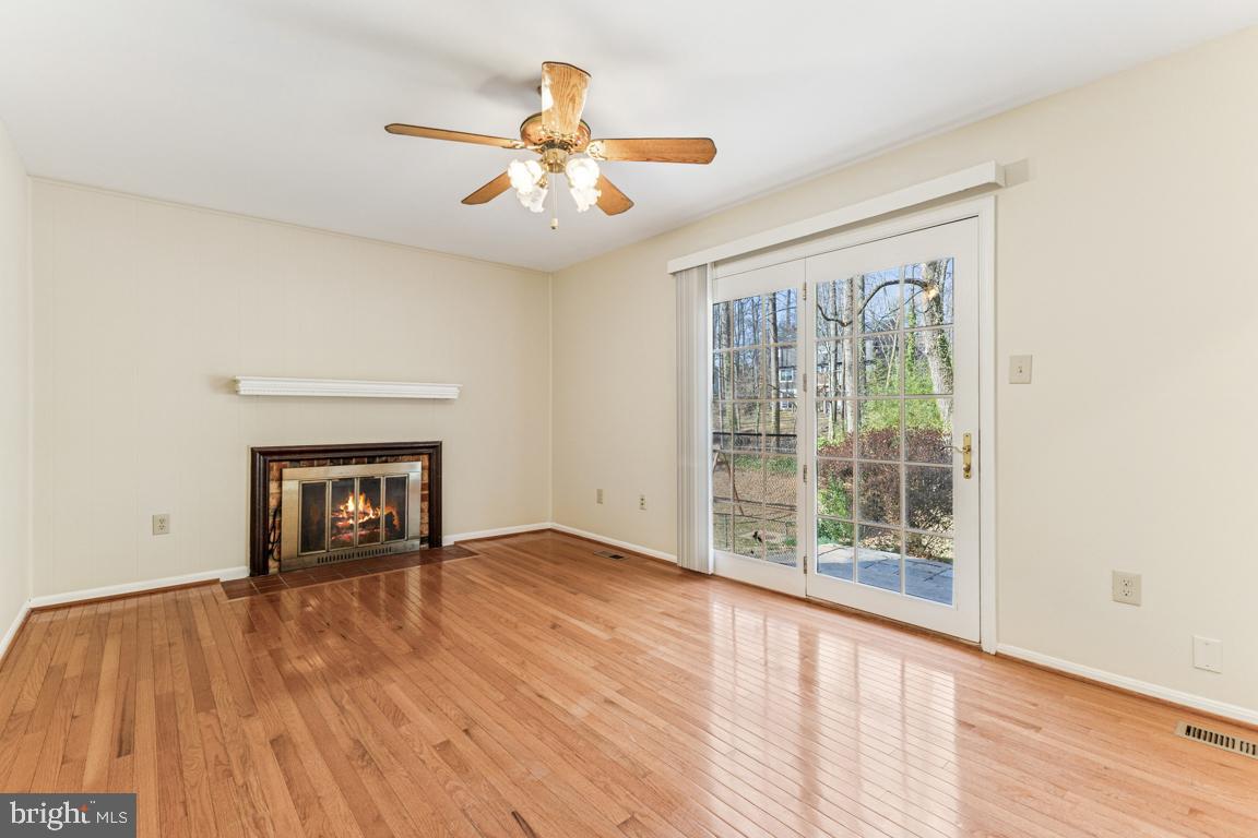 KINGS PARK WEST - Residential Lease