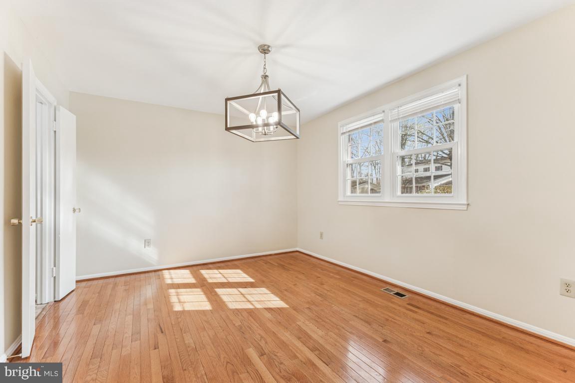 KINGS PARK WEST - Residential Lease