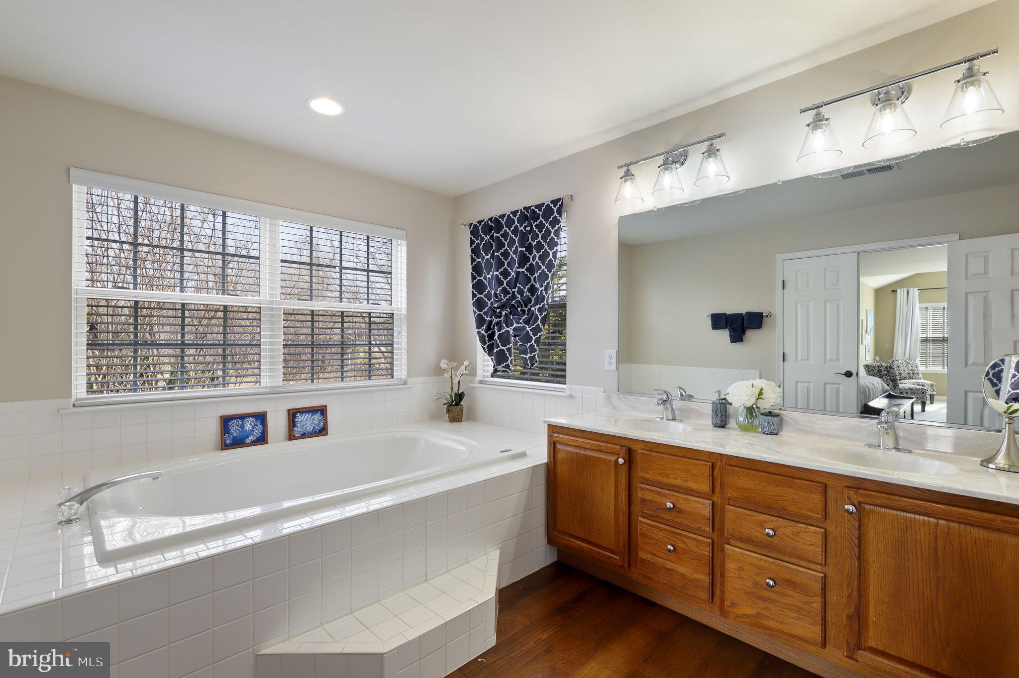 DAMASCUS OUTSIDE - Residential