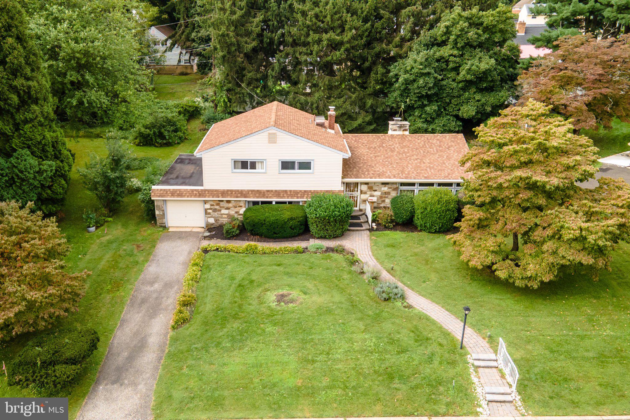 310 HEDGEROW LANE