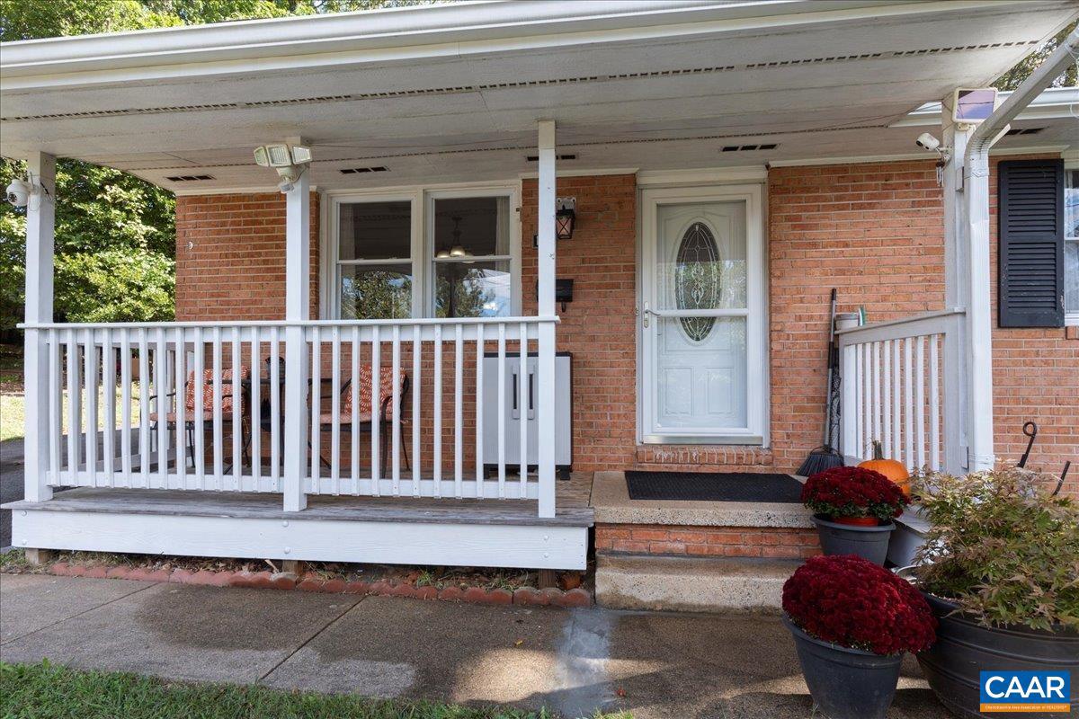 FOREST HILLS - Residential