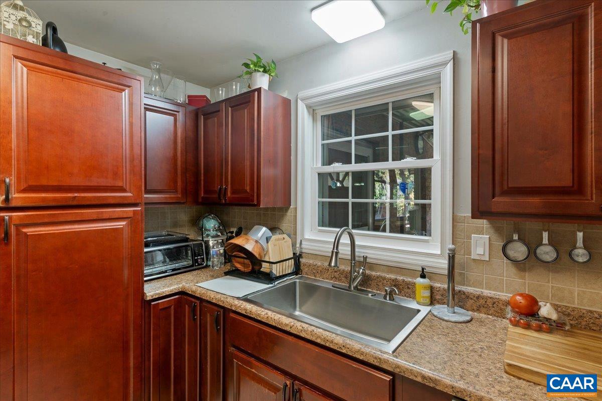 FOREST HILLS - Residential