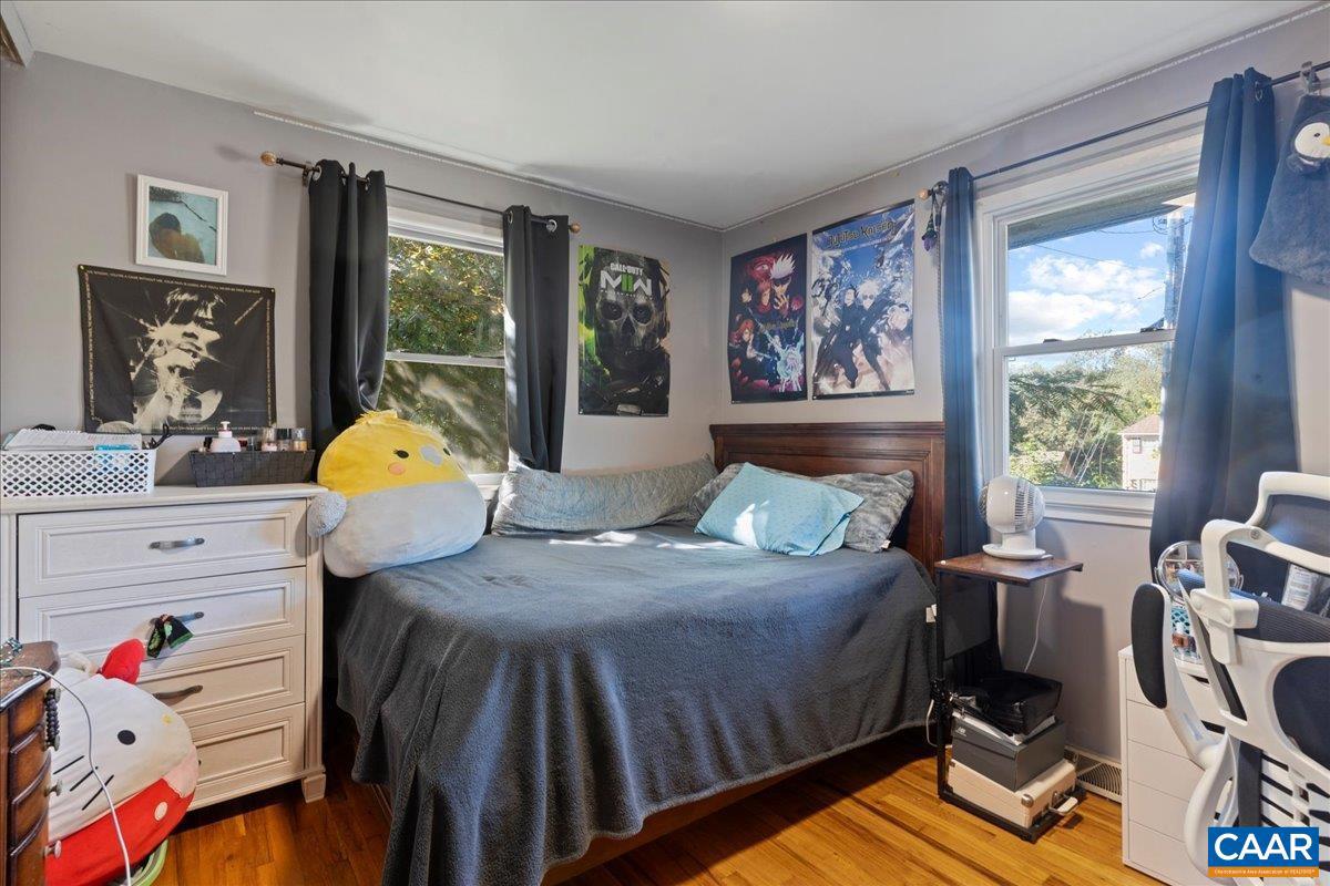 FOREST HILLS - Residential