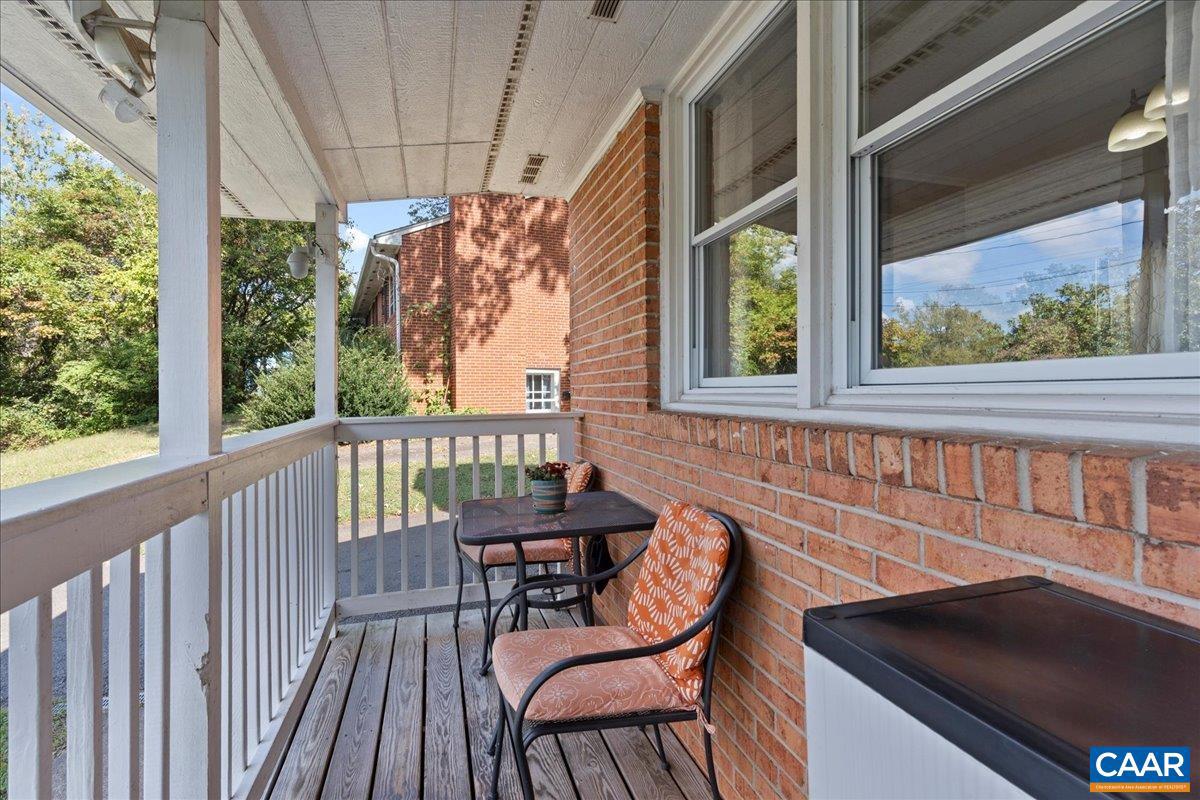 FOREST HILLS - Residential