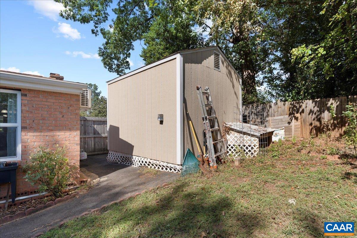 FOREST HILLS - Residential