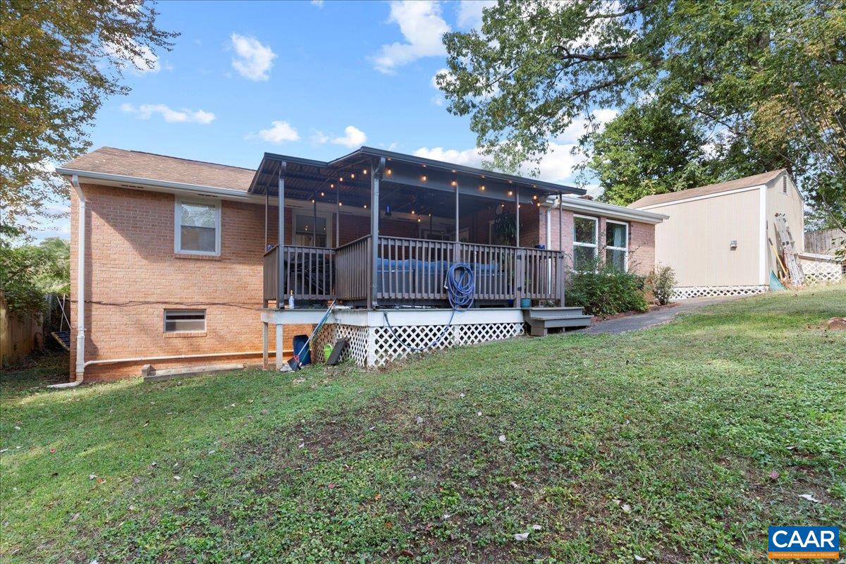 FOREST HILLS - Residential