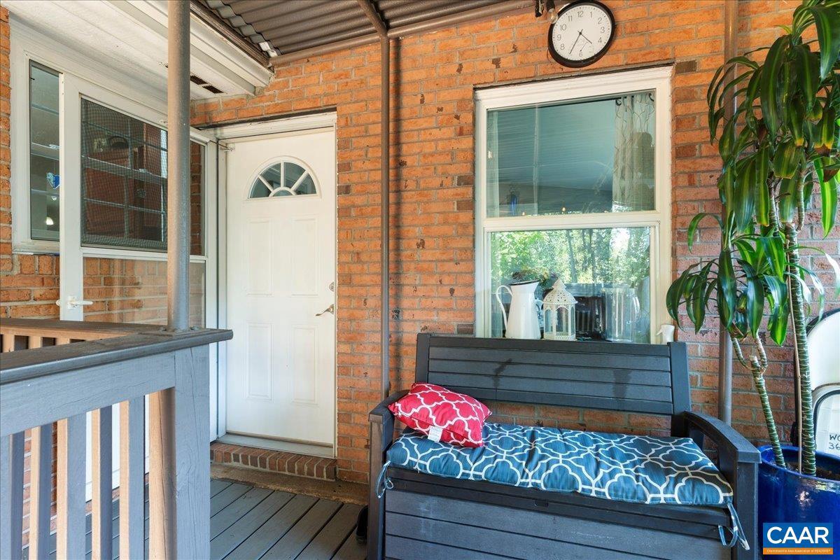 FOREST HILLS - Residential