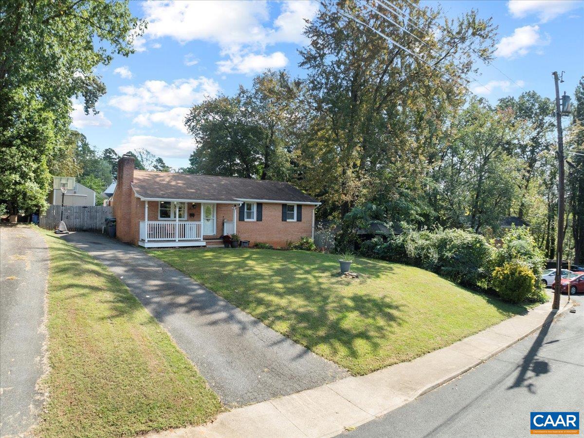 FOREST HILLS - Residential