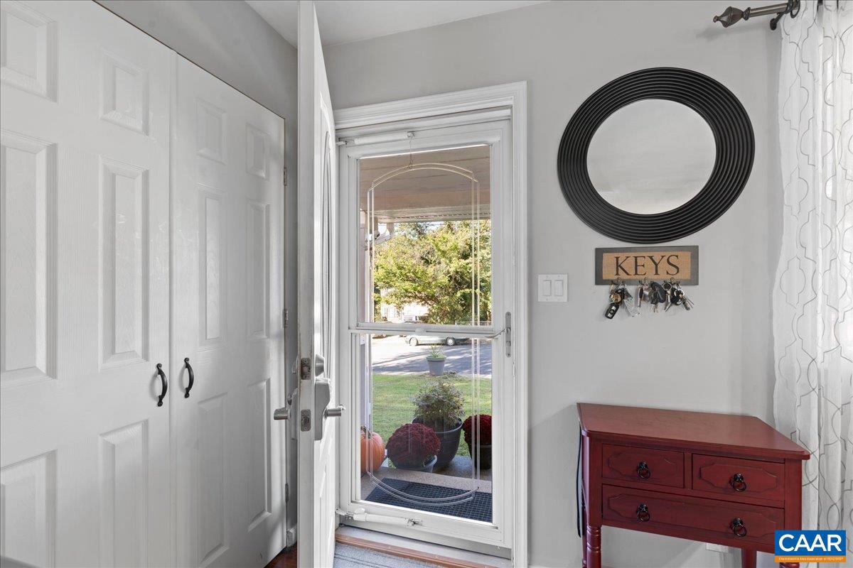 FOREST HILLS - Residential