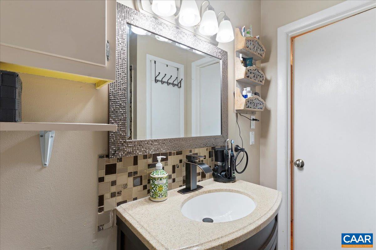 FOREST HILLS - Residential