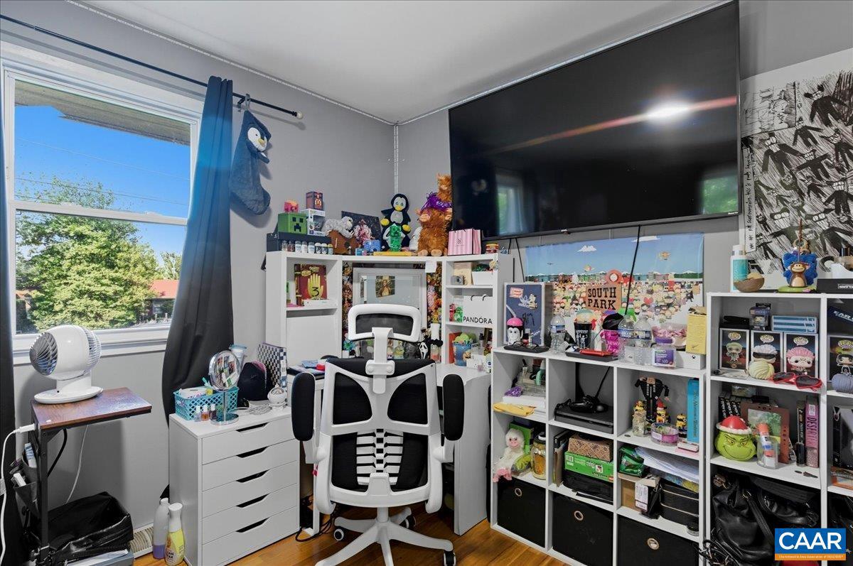 FOREST HILLS - Residential