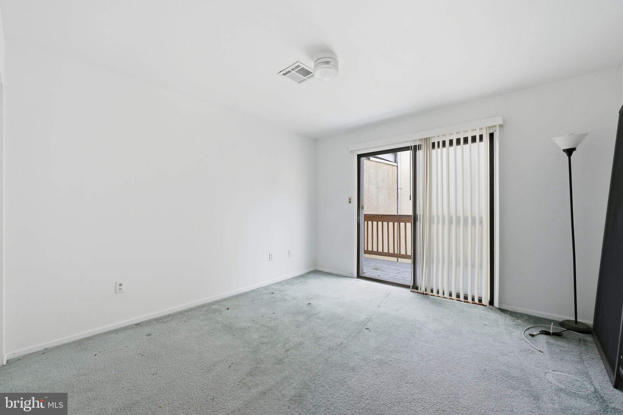 GRADUATE HOSPITAL - Commercial Sale