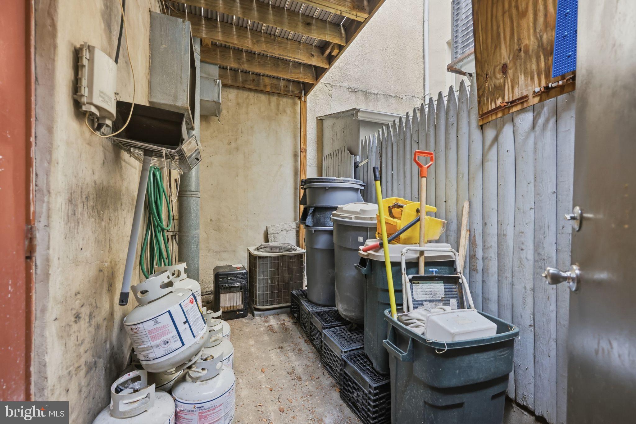 GRADUATE HOSPITAL - Commercial Sale