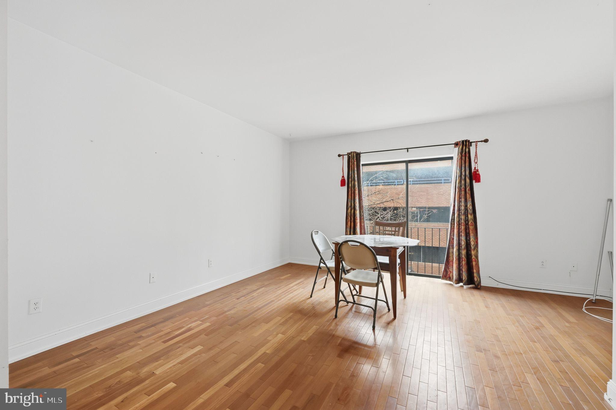 GRADUATE HOSPITAL - Commercial Sale