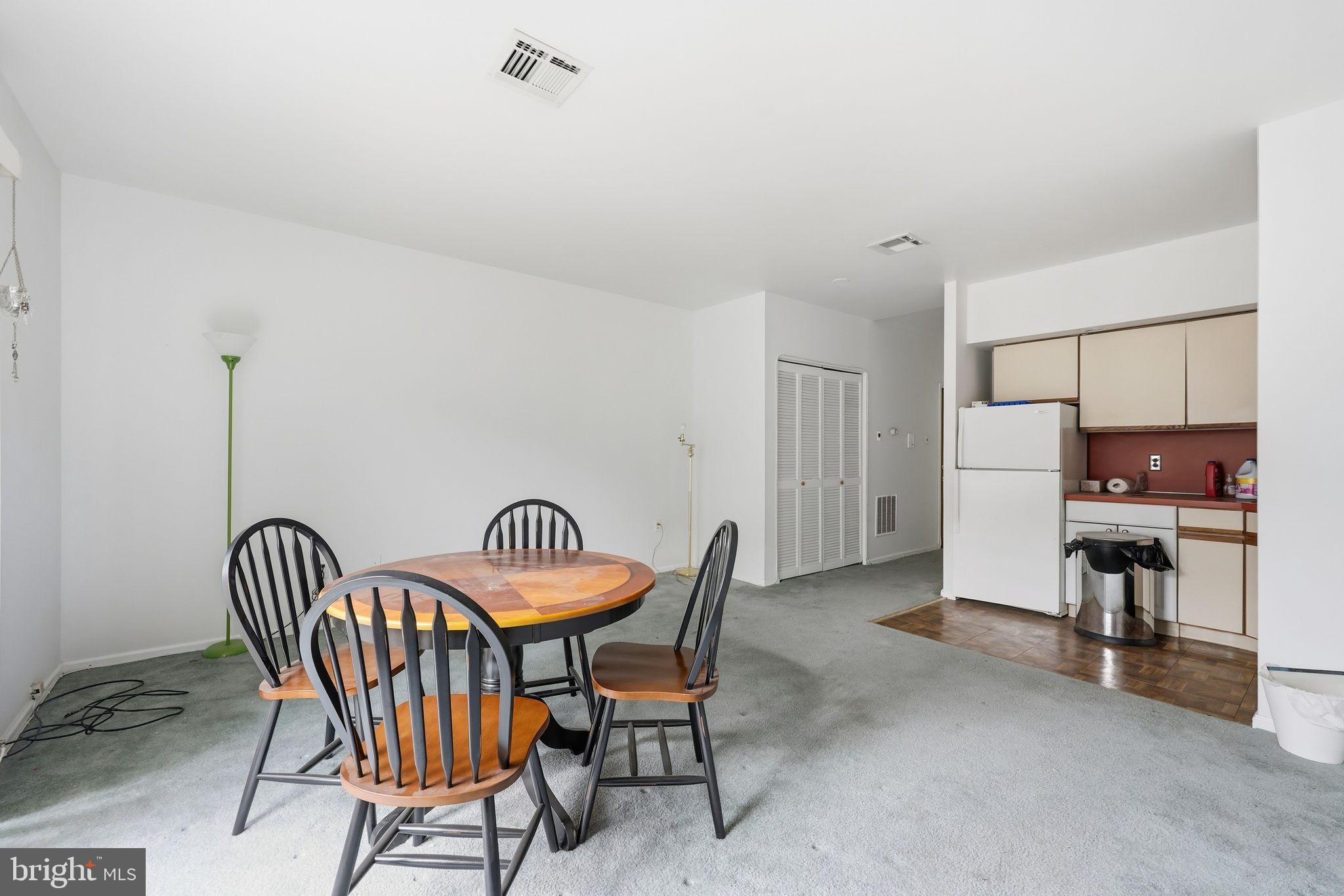 GRADUATE HOSPITAL - Commercial Sale