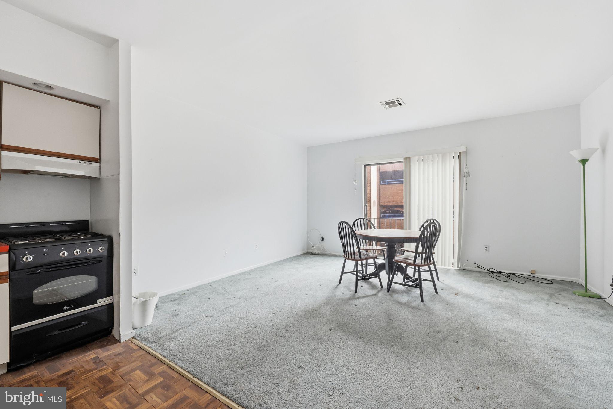 GRADUATE HOSPITAL - Commercial Sale