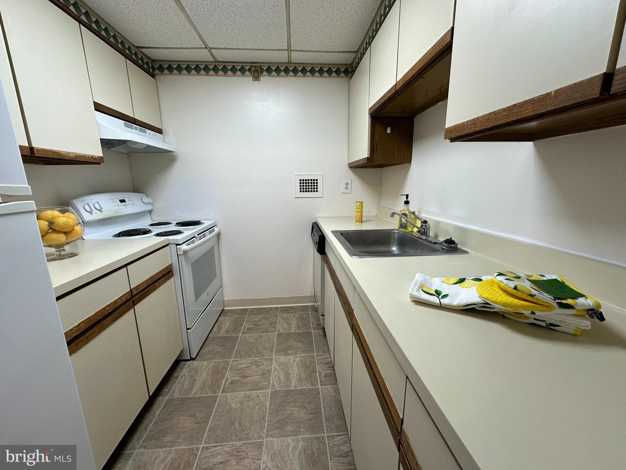 2834 ATLANTIC AVE 907