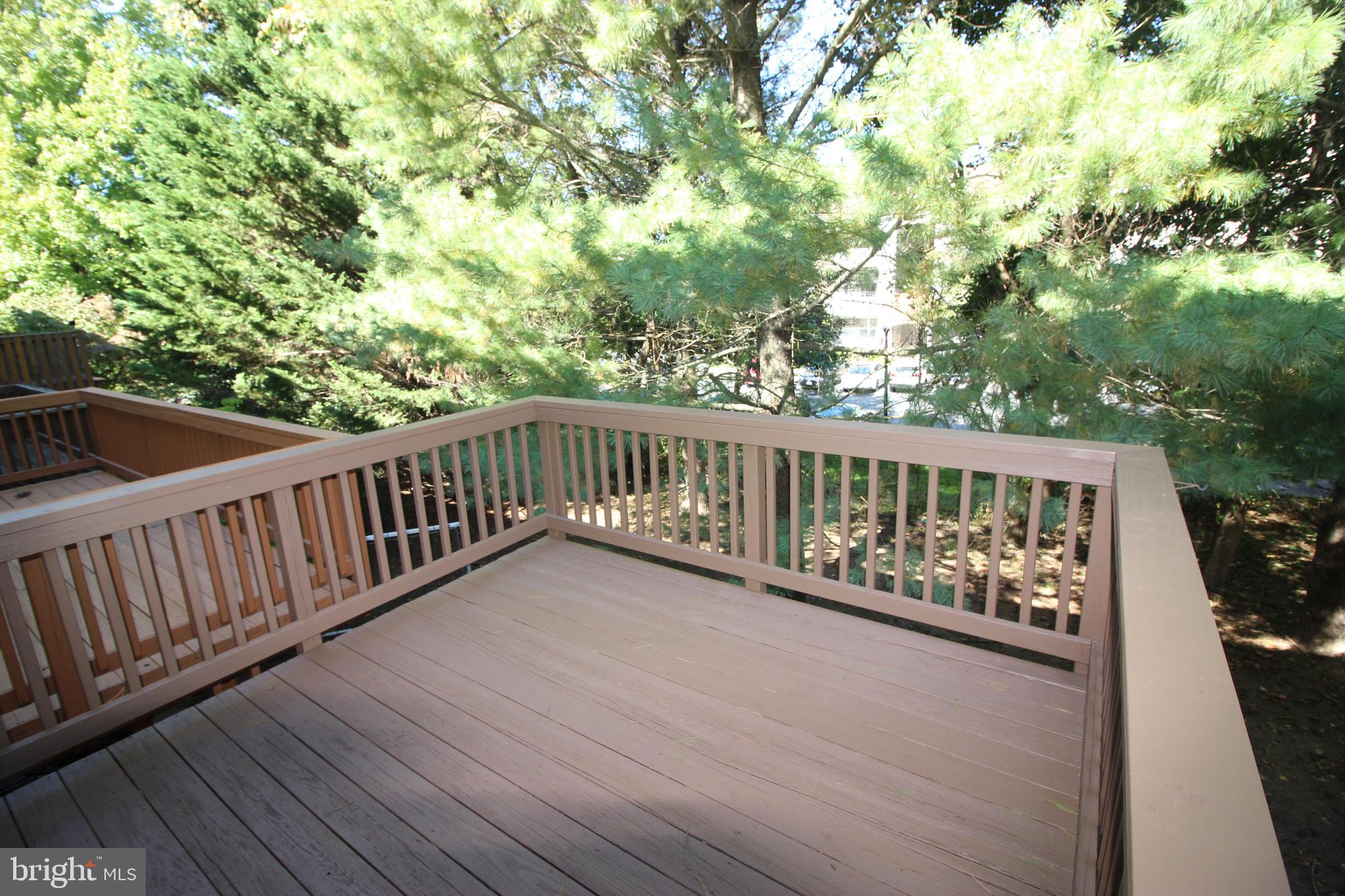 ELLICOTT PARK - Residential