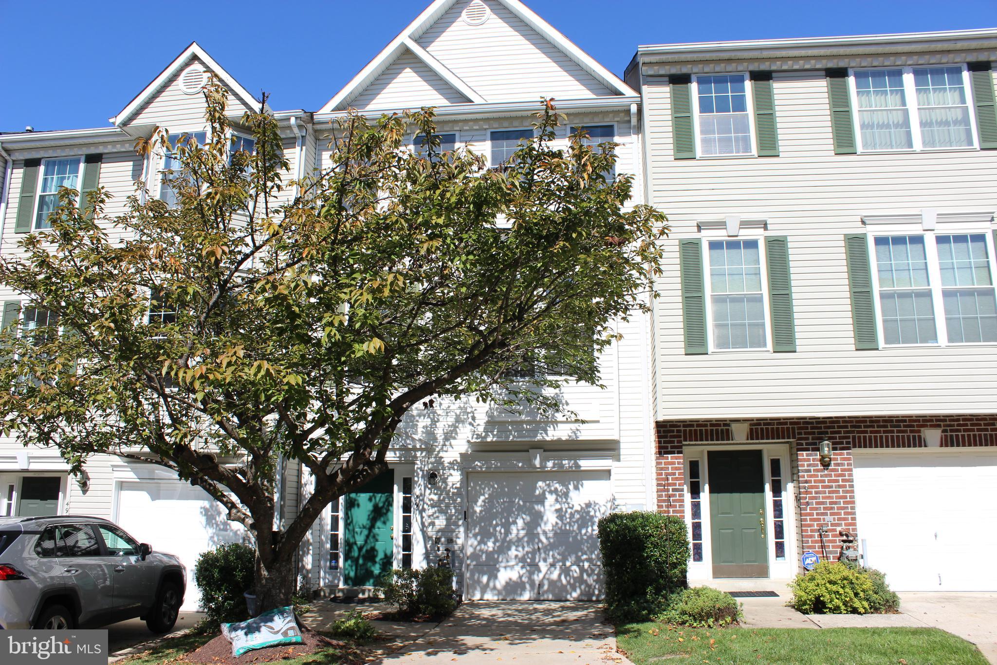 ELLICOTT PARK - Residential