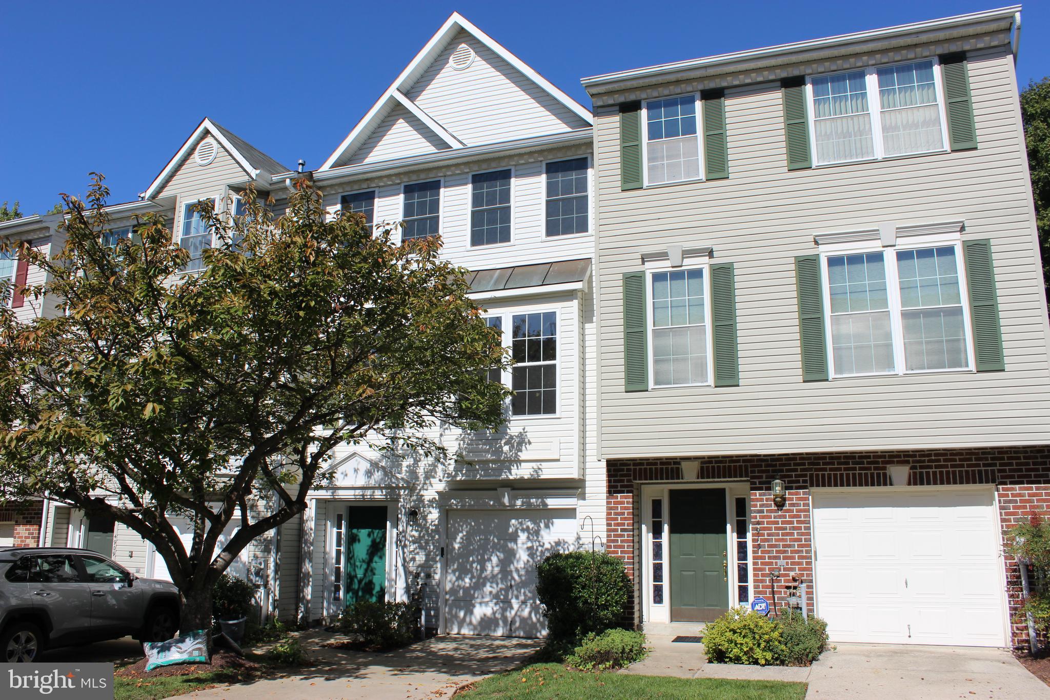 ELLICOTT PARK - Residential