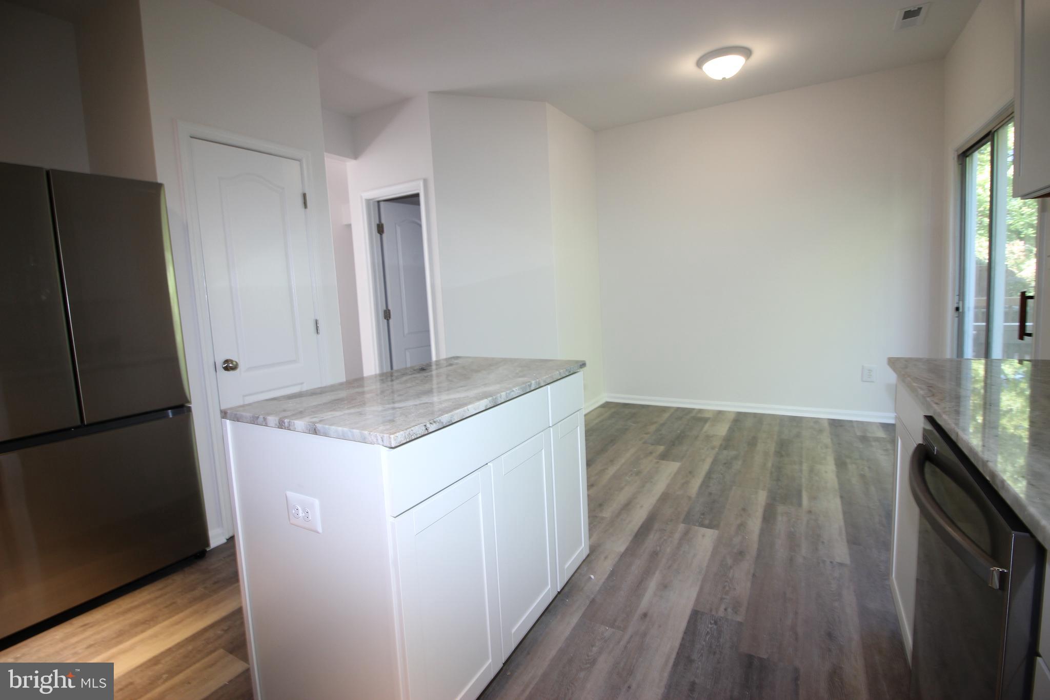 ELLICOTT PARK - Residential