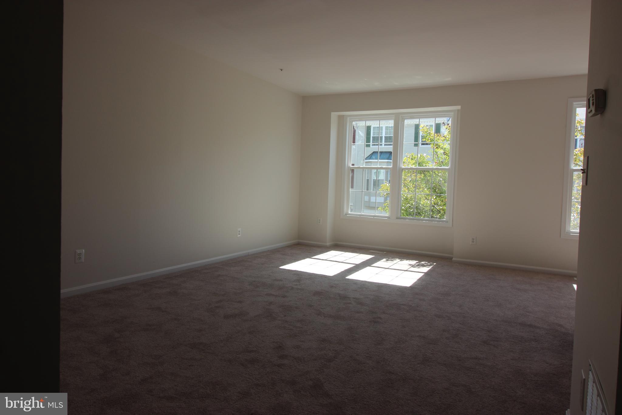 ELLICOTT PARK - Residential