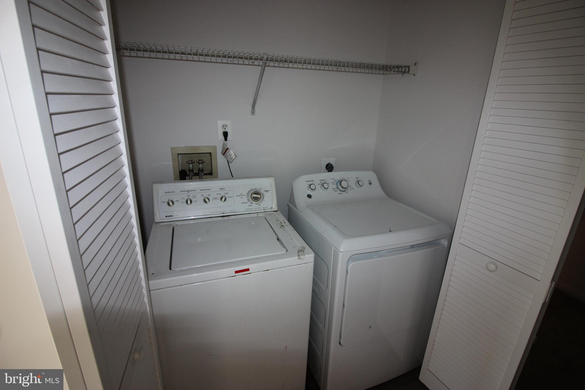 ELLICOTT PARK - Residential