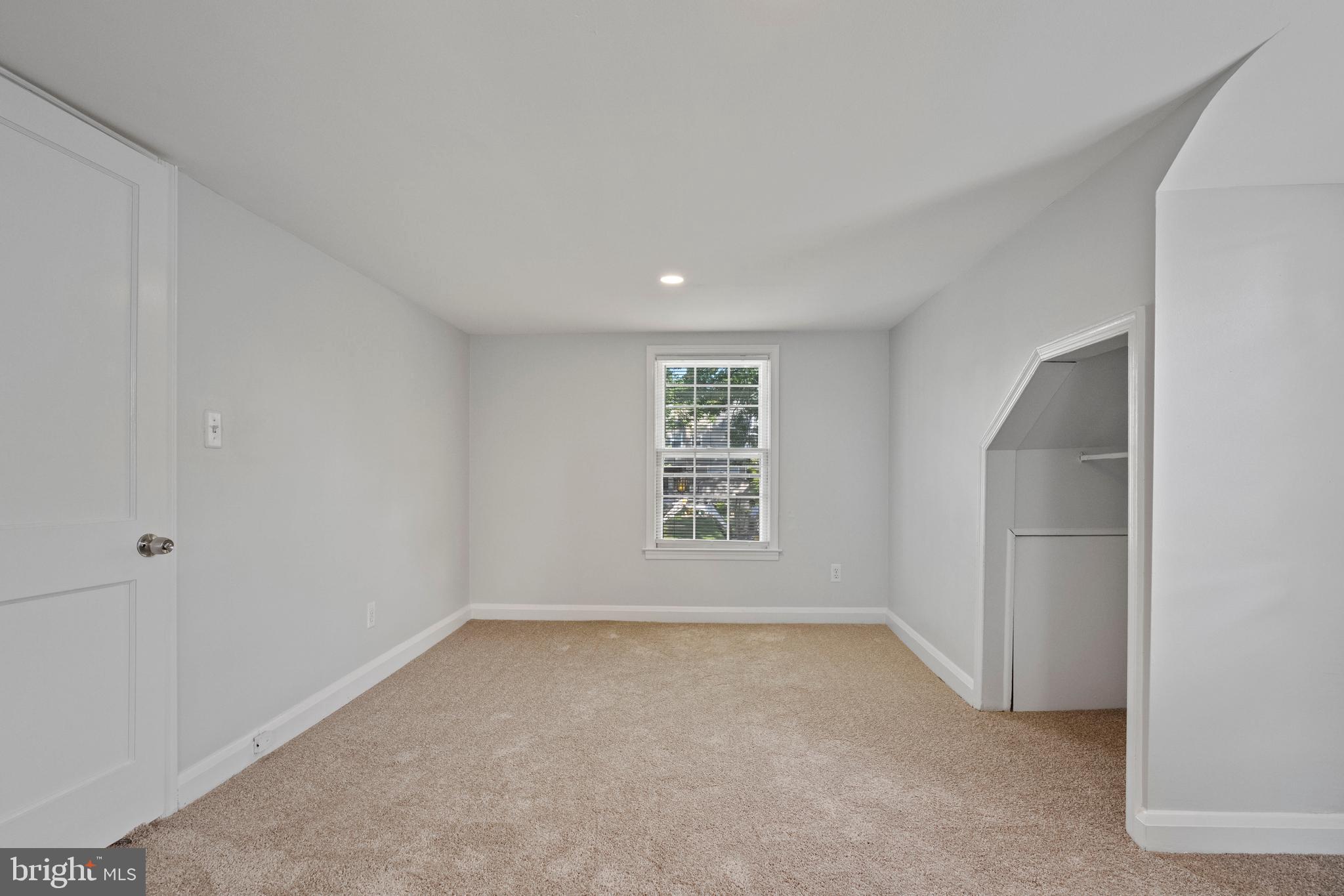 PARKVILLE SUMMIT - Residential