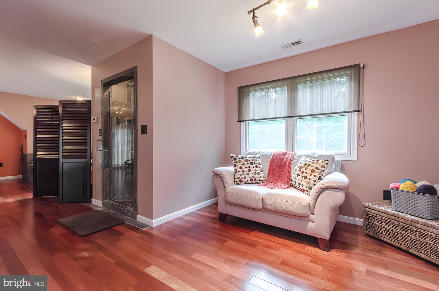 POTOMAC WOODS - Residential