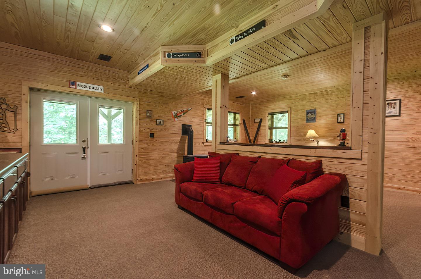 POTOMAC WOODS - Residential