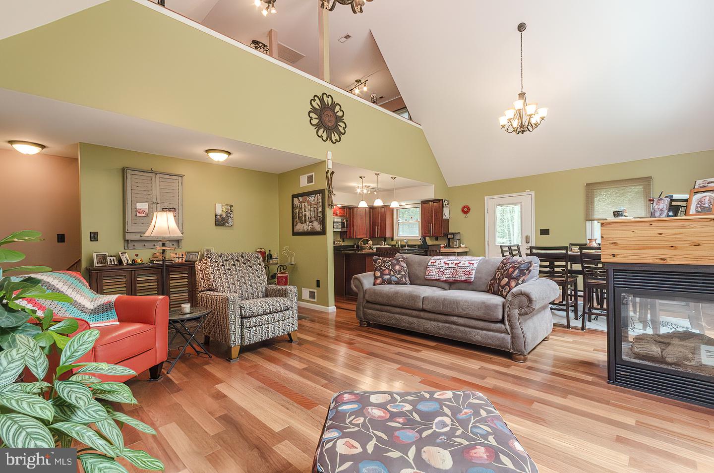 POTOMAC WOODS - Residential