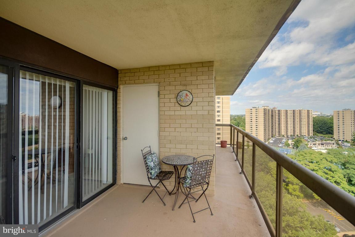 WATERGATE AT LANDMARK - Residential