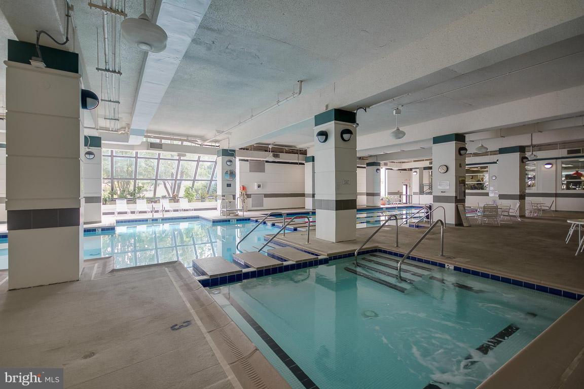 WATERGATE AT LANDMARK - Residential