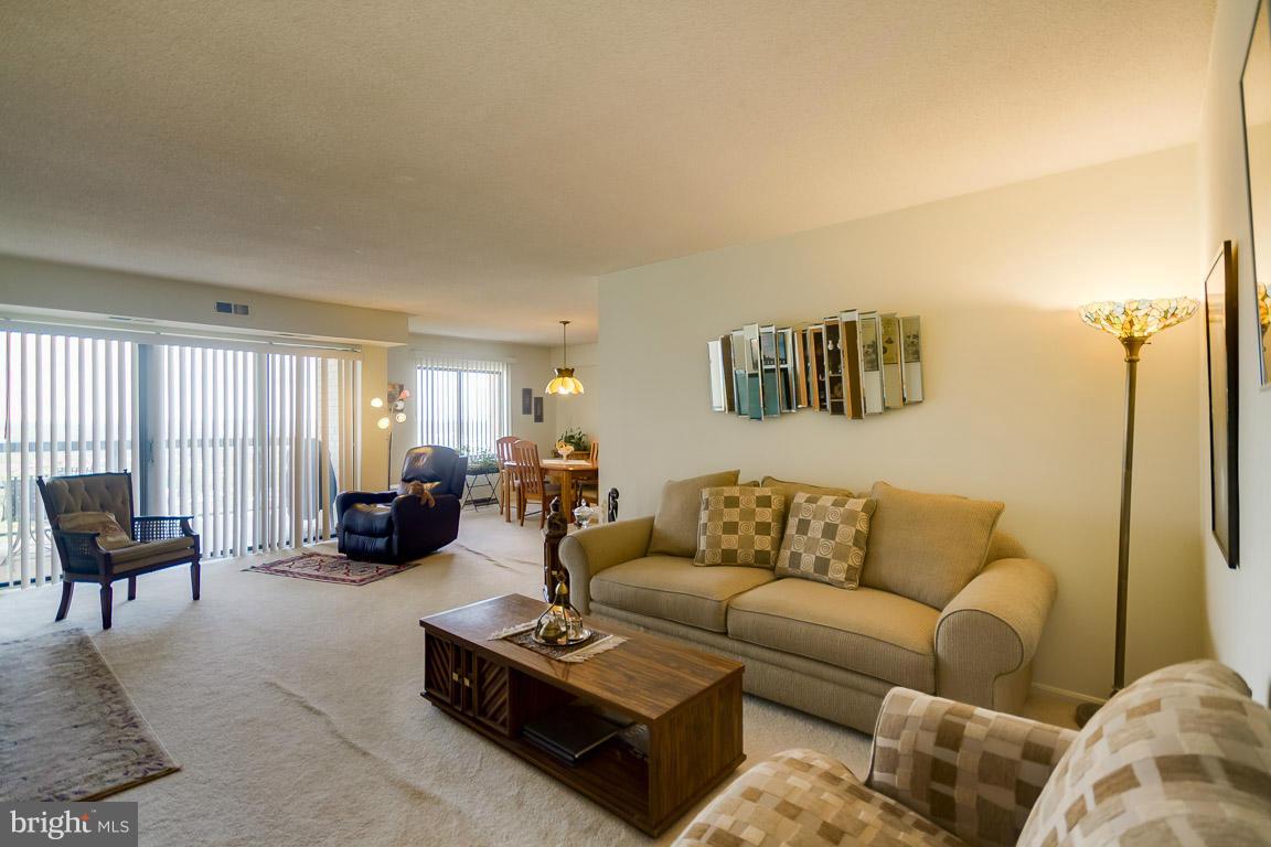 WATERGATE AT LANDMARK - Residential