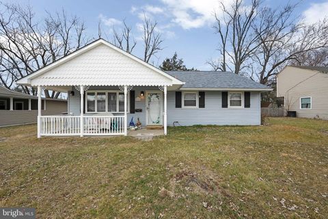 Photo of 17 S Walnut Circle, WEST BERLIN, NJ 08091 (MLS # NJCD2109100)