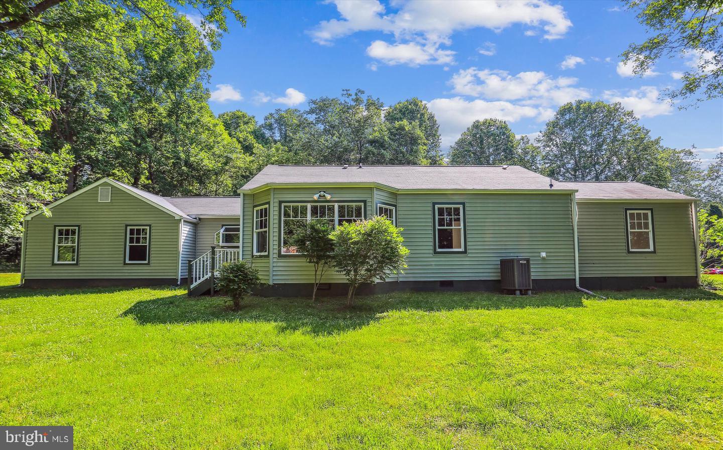 POTOMAC OUTSIDE - Residential