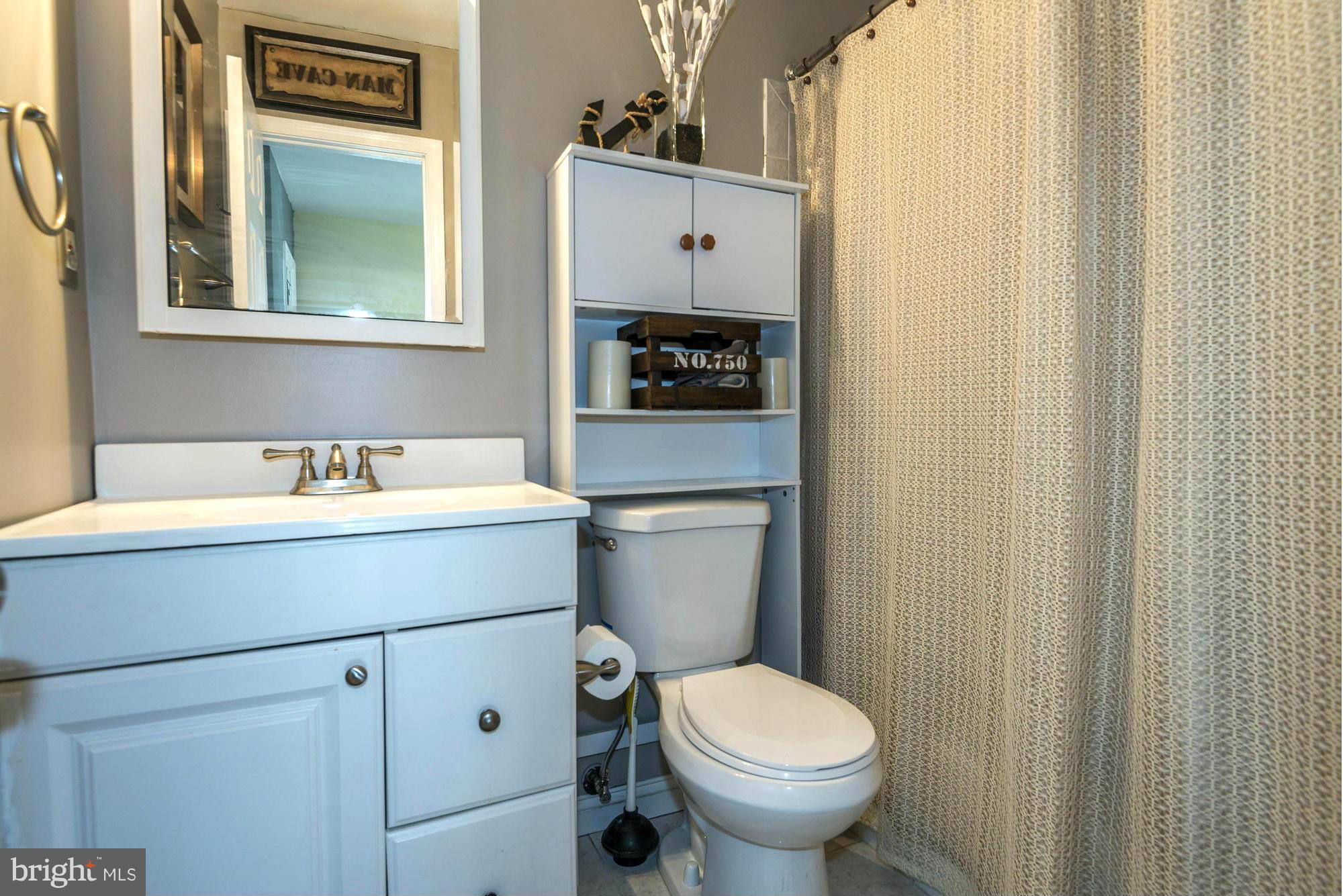 CROFTON MEWS CONDO - Residential